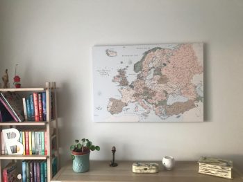 push-pin-europe-map-customer-photo-retro