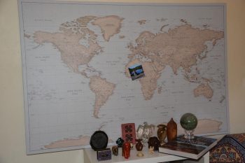 push-pin-world-map-customer-photo-vintage-ove-comoda